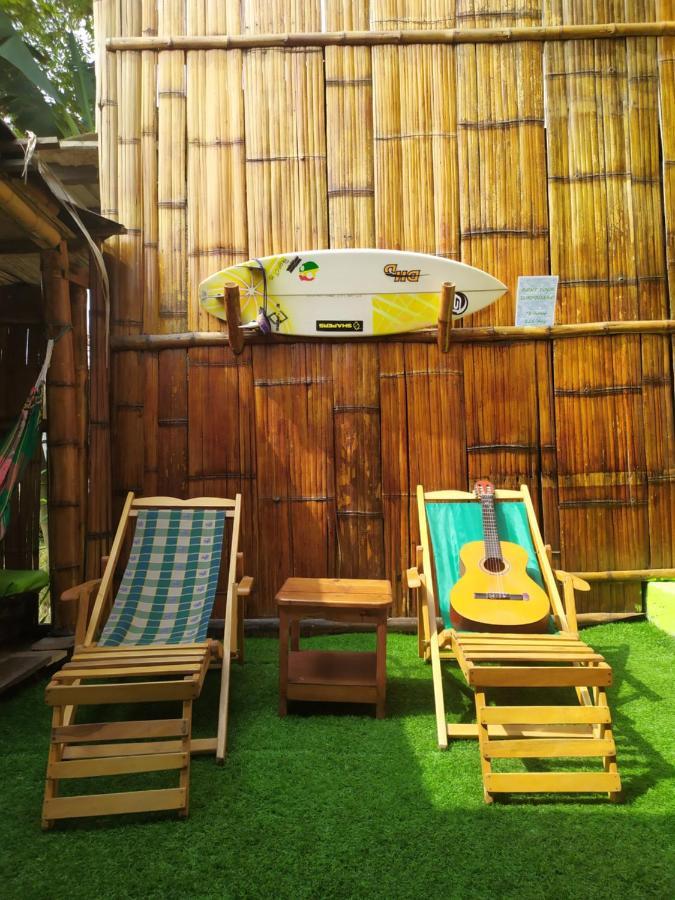 Iguana Beach House Hostel Montañita Kültér fotó
